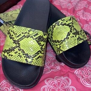 EnVogue green snakeskin slide sandal